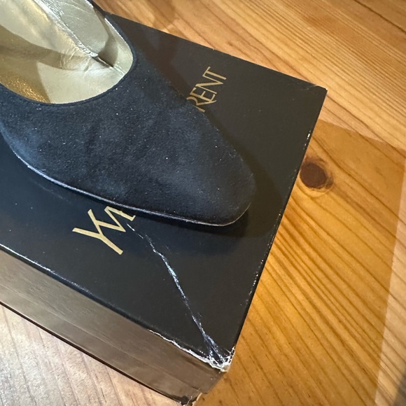 Yves Saint Laurent Black Vintage Suede Pumps - Picture 11 of 12